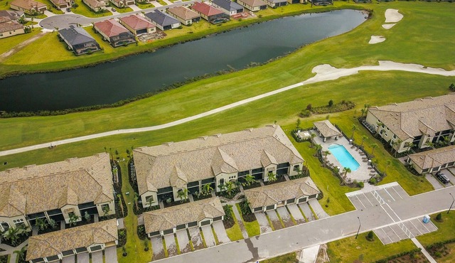 Lake front, Golfing, Lakewood National, Lakeshore Retreat