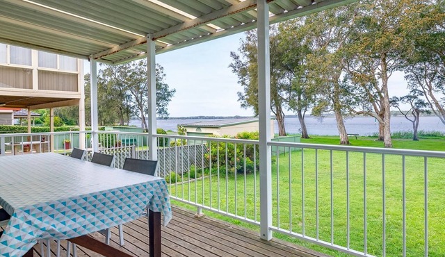 Lake Front Home Relax Unwind