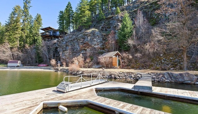 Lake Front Home w/Spectacular Views & boat slips!