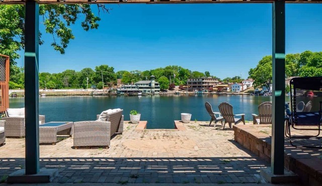 Lake Front|Kayaks|Hot Tub|Sleeps 8