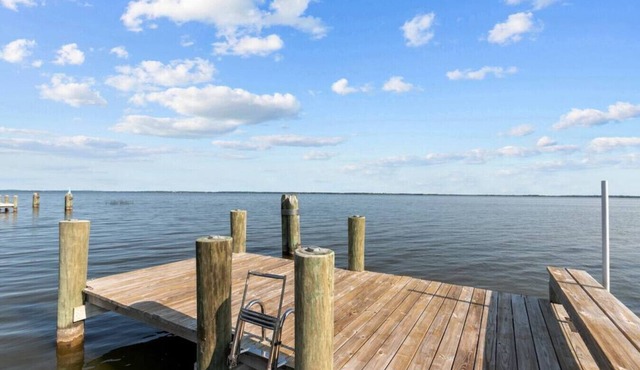 LAKE FRONT! Kayaks|Paddleboards