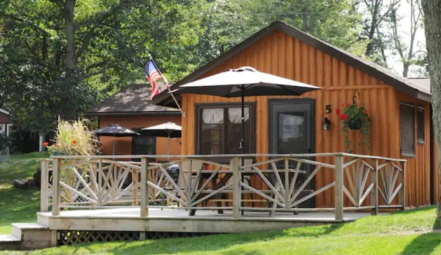 Lake Front Log Cabin 5 with a Great Deck- ATV Friendly!