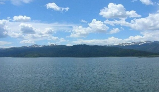 Lake Front Log Cabin with Boat Slip