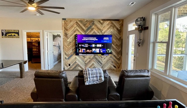 Lake Front ★ No Wake w/Dock ★ Gameroom ★ Carved FirePit ★ 2nd House Available