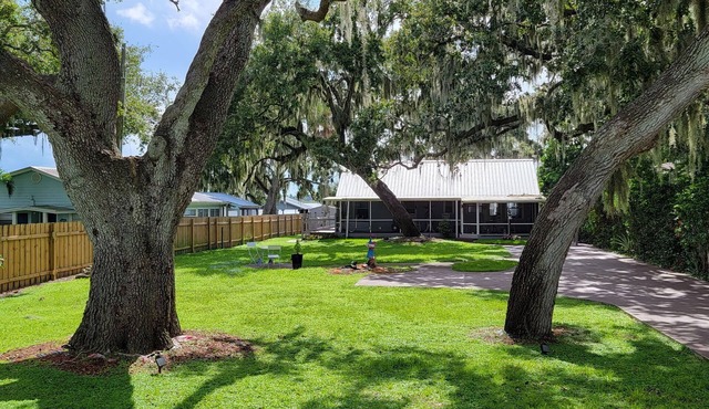 Lake Front Oasis. Amazing Sunsets-12 min from Sebring Raceway