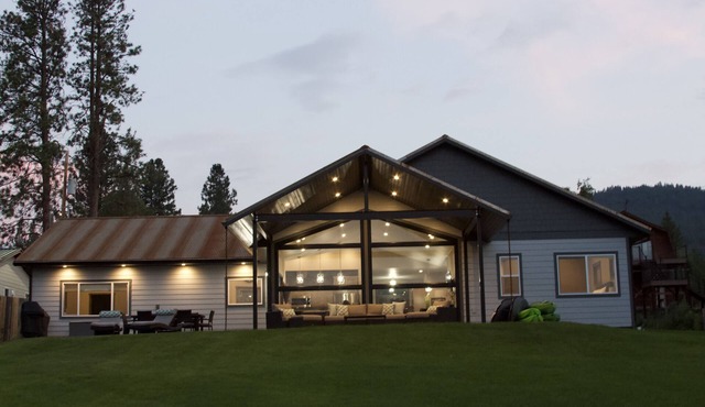 Lake front property, beautiful views, crib dock, newly remodeled home!