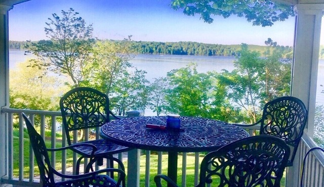 Lake Front Property on the main channel of Barkley Lake-Private Paradise