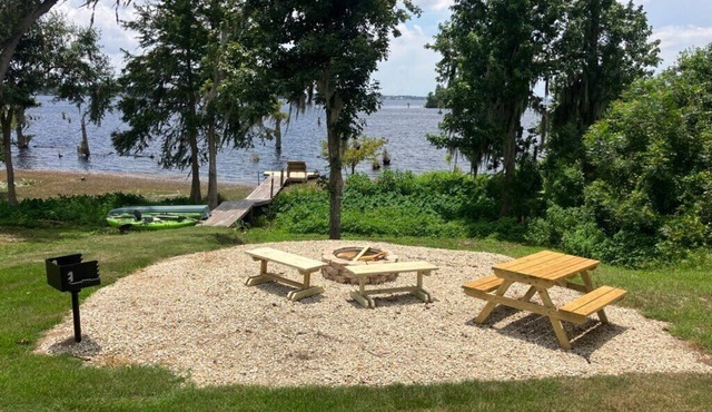 Lake Front Rental in Panama City with Kayak, EV Charger, & Dock - Dog Friendly