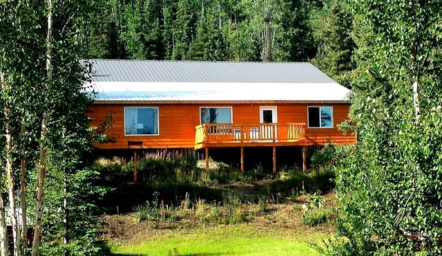 Lake Front Rental With Chugach Mountain Views!