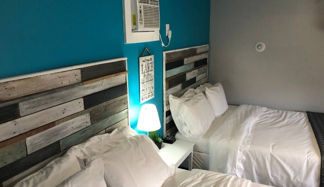 Lake front room at Lake Shafer, just steps from Indiana Beach