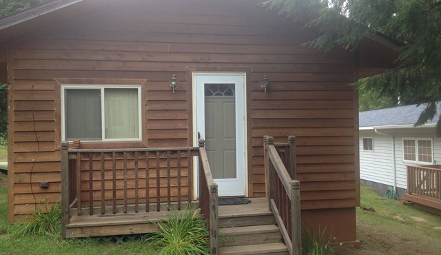 Lake Front Studio Cottage- open for booking for dates after may16 2024