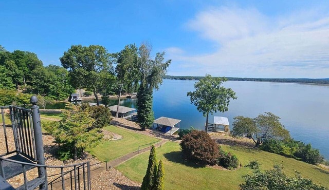 Lake Front Oasis on Lake Balboa w/opt Boat Rental