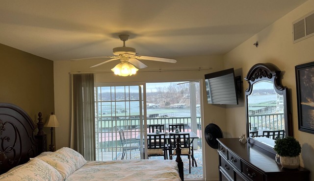 Lake Front Views in each Room ! Location Location