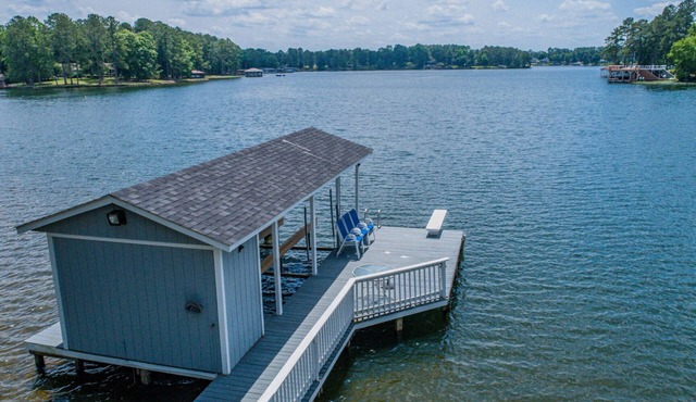 LAKE FRONT WITH GORGEOUS VIEWS & SPACIOUS BACKYARD + LOTS OF AMENITIES