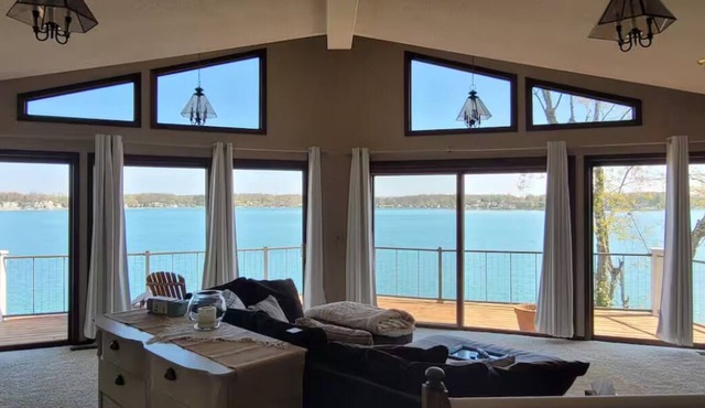 Lake Gage Getaway,nWhere every season feels like a vacation.