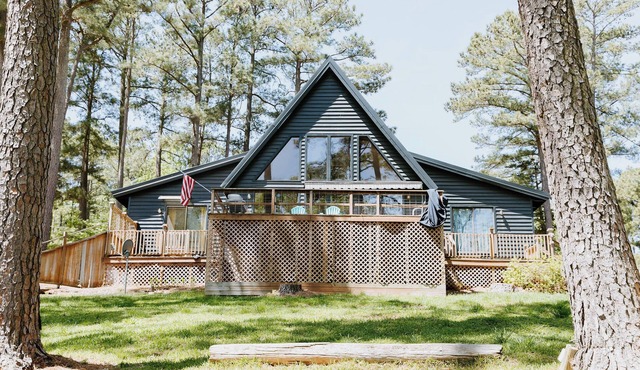 Lake Gaston A Frame- Private Beach & dock