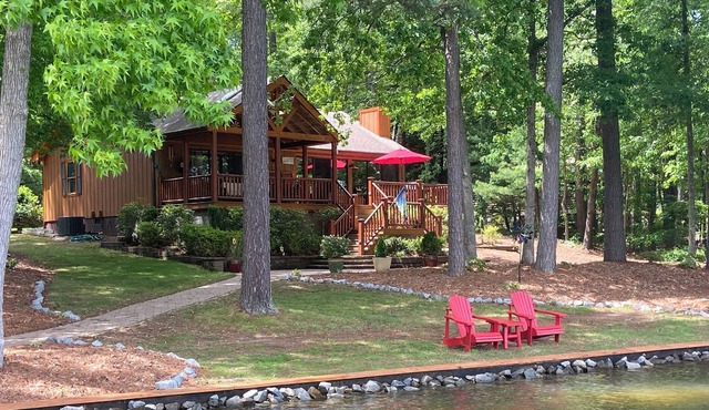 Lake Gaston Cottage - Awesome Wide Cove View with Huge Dock & Kayaks, Canoe