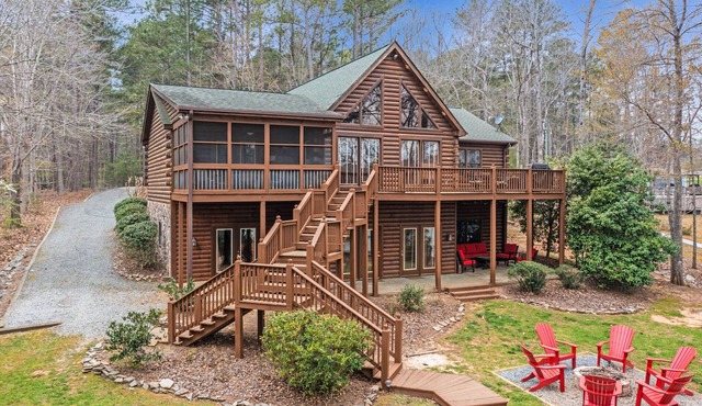 Lake Gaston Waterfront Log Cabinn