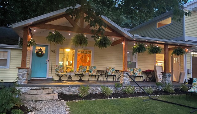 Lake George 2BR Hickory Hideaway