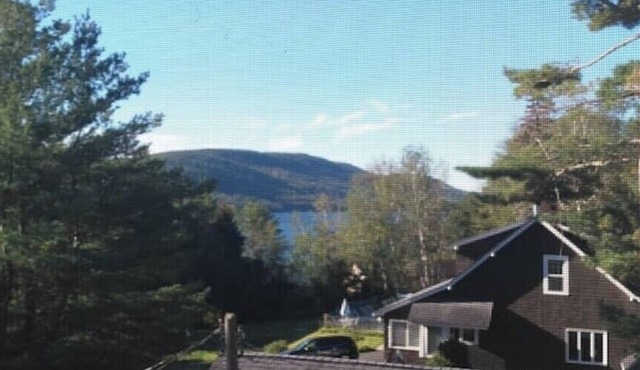 Lake George 6 Bedroom Home lake access