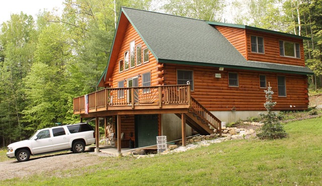 LAKE GEORGE CUSTOM BUILT LOG CABIN