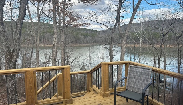 Lake Getaway at The Canyon