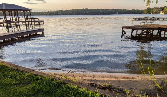 Lake Getaway in Murchison