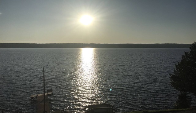 Lake Gogebic Private Cabin Hotel Room