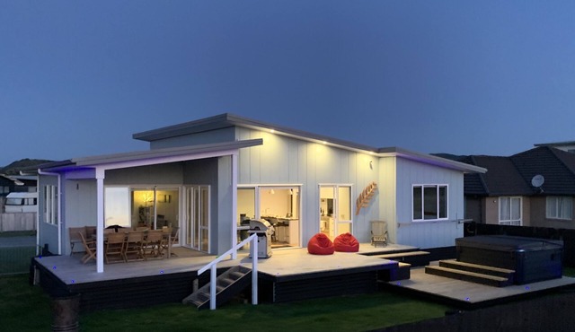 Lake, golf and mountain views