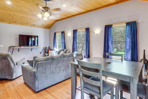 Lake, Golf & More! Getaway in Center Barnstead