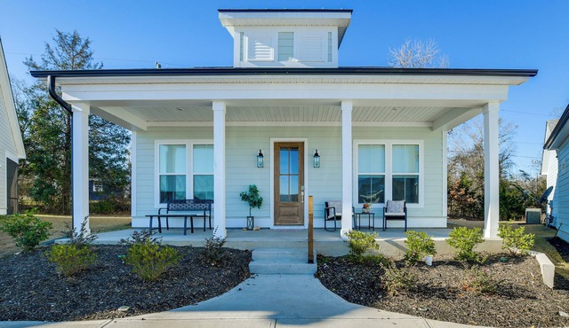 Lake Greenwood Access: Modern Escape w/Patio!
