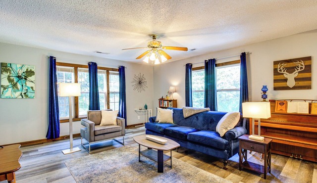 Lake Guntersville Hideaway! Home on Over 2 Acres