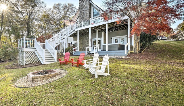 Lake Hartwell Home w/Private Dock & Hot Tub!