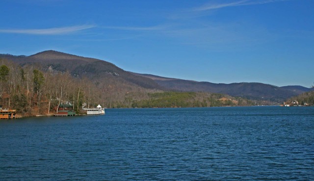 Lake Haven - Mr Lake Lure Vacation Rentals - Lakefront - Dog Friendly