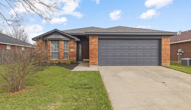Lake Haven Retreat - Spacious 3BR Family Escape Near Lake Lewisville