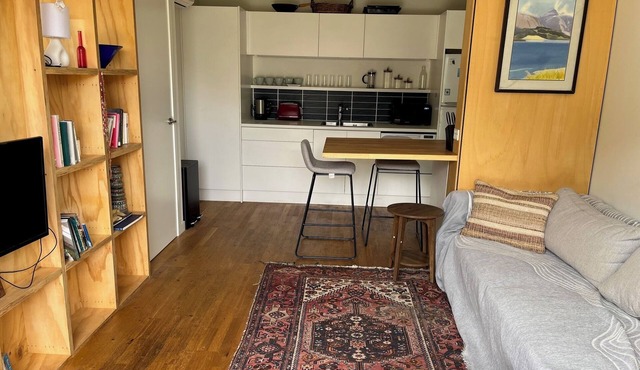 Lake Hawea Little Maude Snug