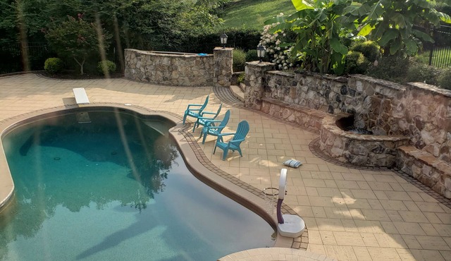 Lake Hickory Estate