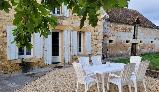 Lake House – A Tranquil Escape