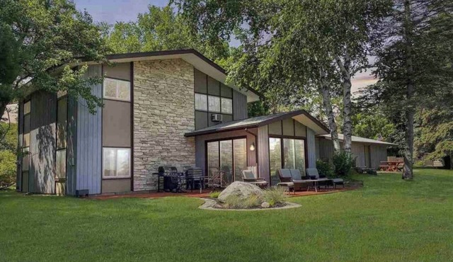 Lake Home,1st Floor only, in a quiet Lake Antoine neighborhood.