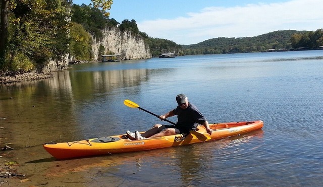 Lake Home, near HaHa Tonka State Park, Free Kayaking & Outdoor Pavilion Gameroom