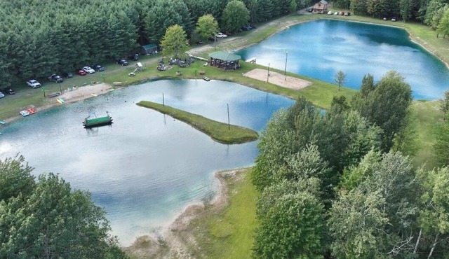 Lake Hoody: Private Pond Retreat; Cabin #1