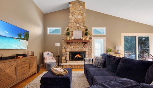 Lake House Retreat in Abbey Springs Resort!