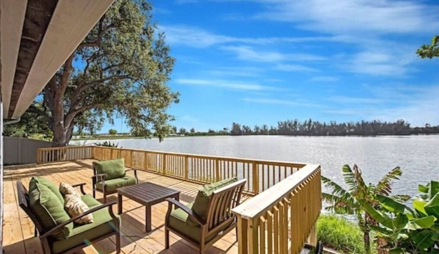 Lake House 1 in Davie