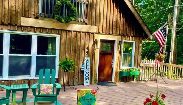 Lake House 5BR Summer Retreat