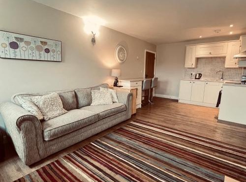 Lake House - beautiful countryside retreat