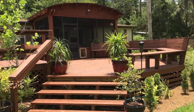 Lake House by Idyllic Santa Fe Lake in Melrose FL