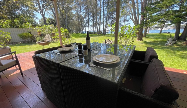 Lake House Escape in Beautiful Brightwaters