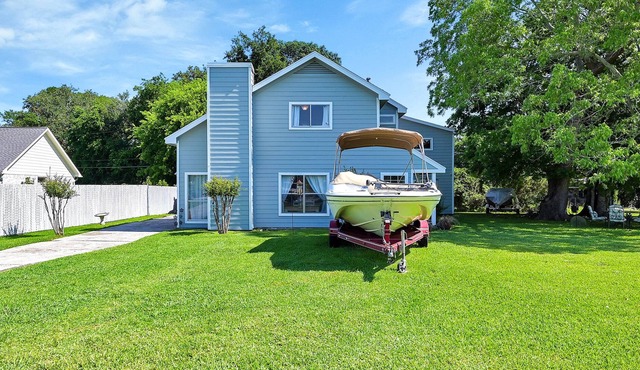 Lake house Free Coffee Wifi Smart TV all bedrooms