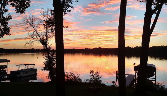 Lake house in Kettle Moraine Forest with fabulous sunset views-min monthly