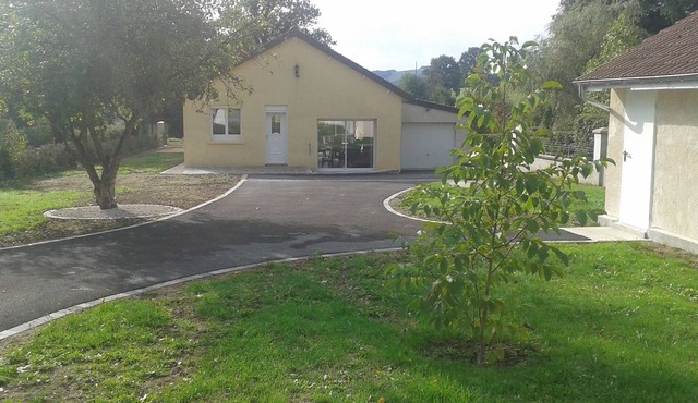 lake house in thil sur arroux